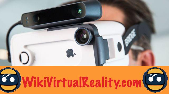 Ponte occipitale: un auricolare VR / AR per iPhone con rilevamento della posizione