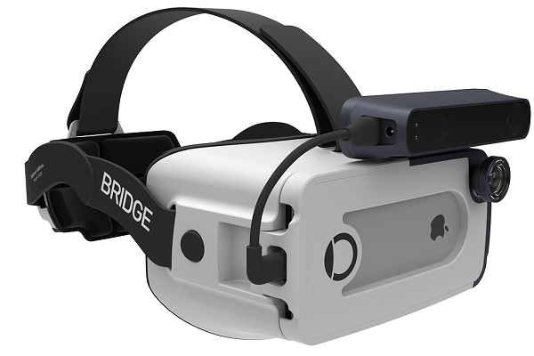 Ponte occipitale: un auricolare VR / AR per iPhone con rilevamento della posizione